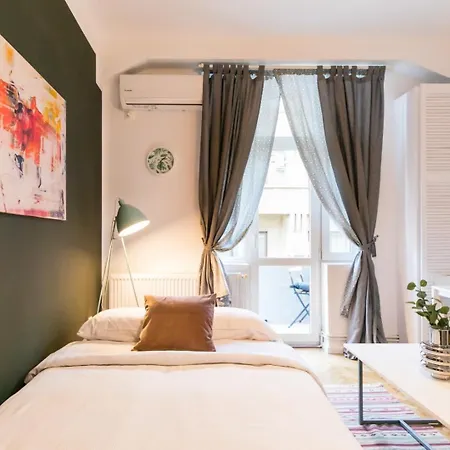 Apartamento Heart Of The - Cozy In Prime Location *