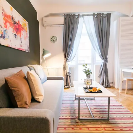 Apartamento Heart Of The - Cozy In Prime Location