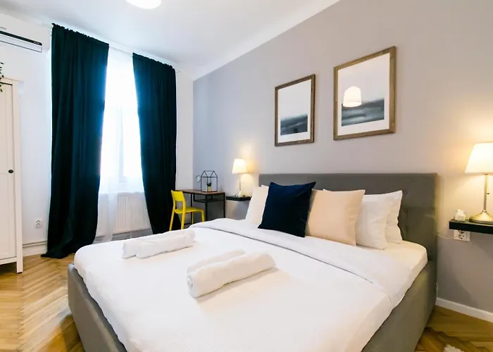 Heart Of The - Cozy In Prime Location Bukarest